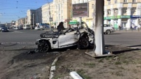 По данным камер видеонаблюдения, виновником ДТП, в котором сгорели человек и машина, стал водитель «БМВ»